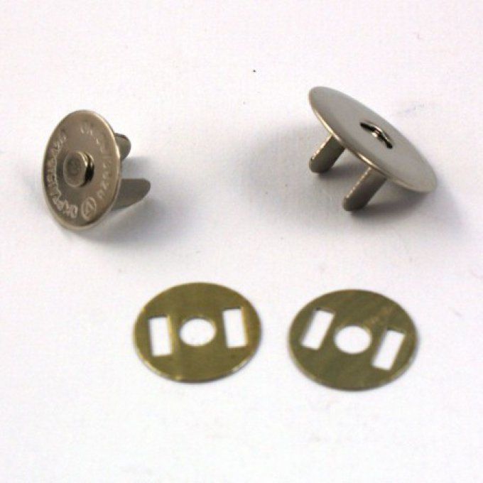 Fermoir magnétique en métal couleur argentée- à l'unité - diamètre 15mm